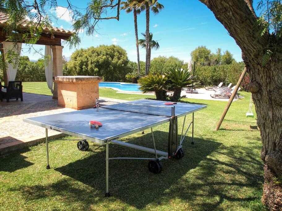 Ciclismo y golf junto a la playa Finca Son Sant Martí Gran Villa Muro Exterior foto